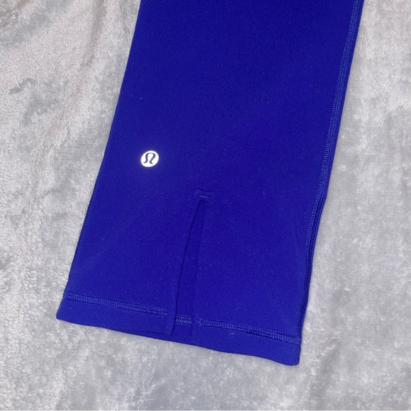 Lululemon Athleta Gather and Crow Cropped Leggings in Tonka Stripe Size 4 - Picture 10 of 13